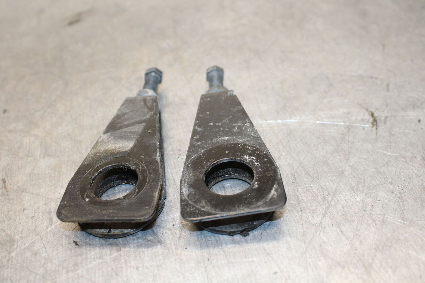 17-24 YAMAHA BOLT XVS950 SWINGARM CHAIN TENSIONER ADJUSTMENT BRACKETS BB729