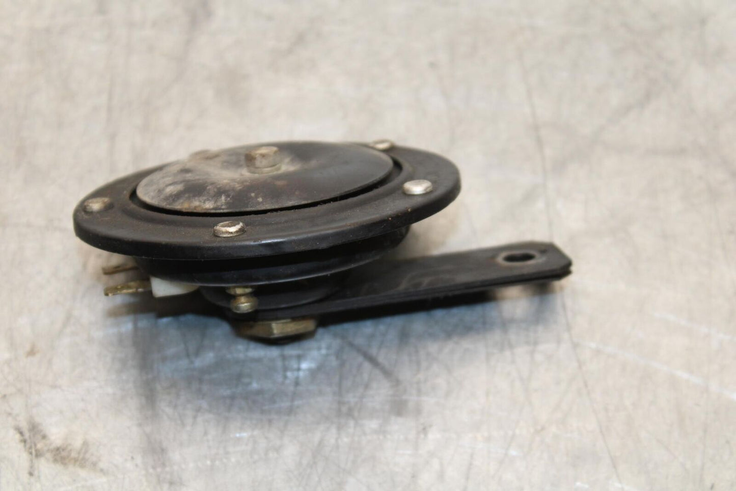 1977 Yamaha XS750 HORN SIGNAL 1J7-83371-22-00 BB554