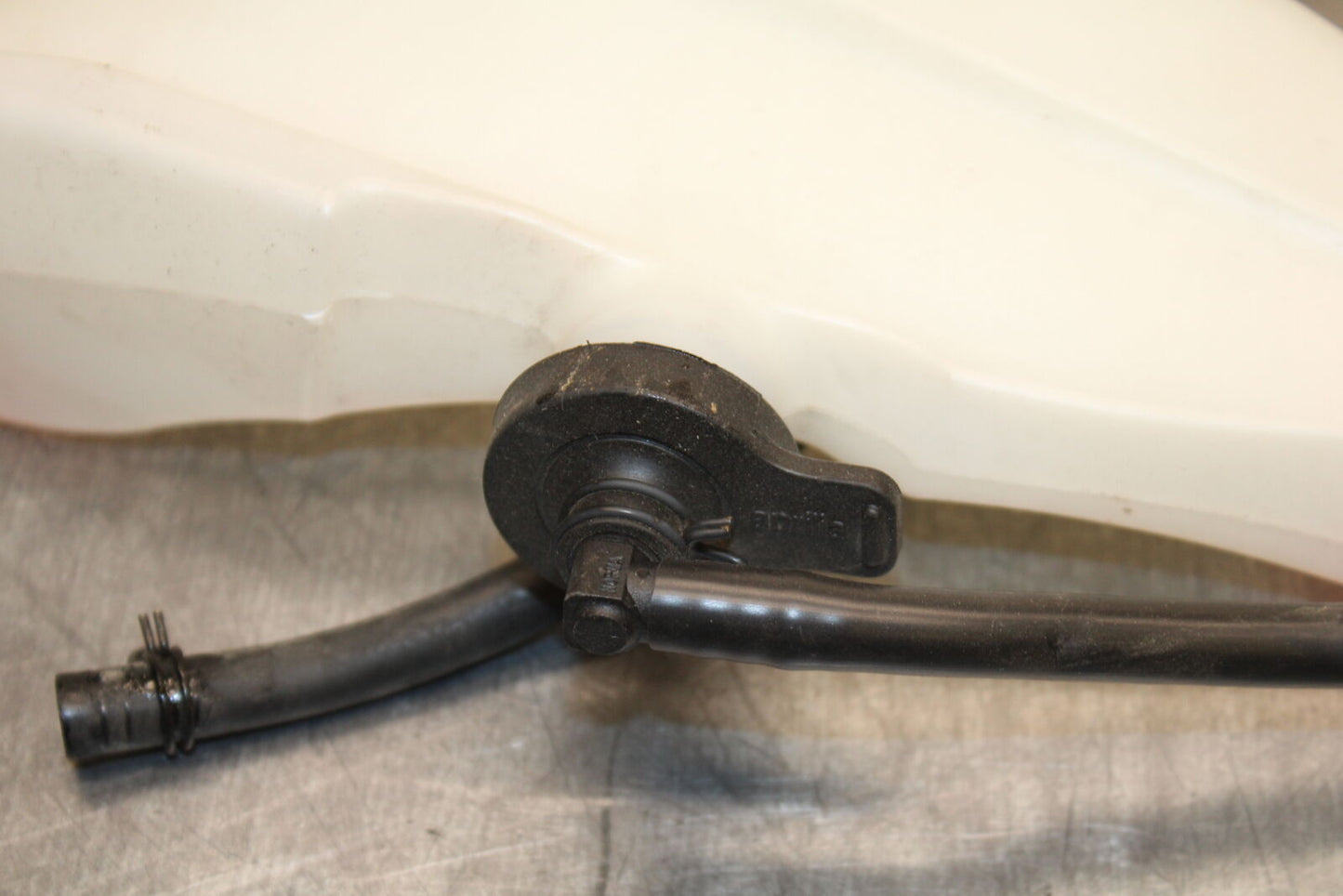 21-24 APRILIA TUONO 660 FACTORY COOLANT WATER TANK RESERVOIR BOTTLE BB733