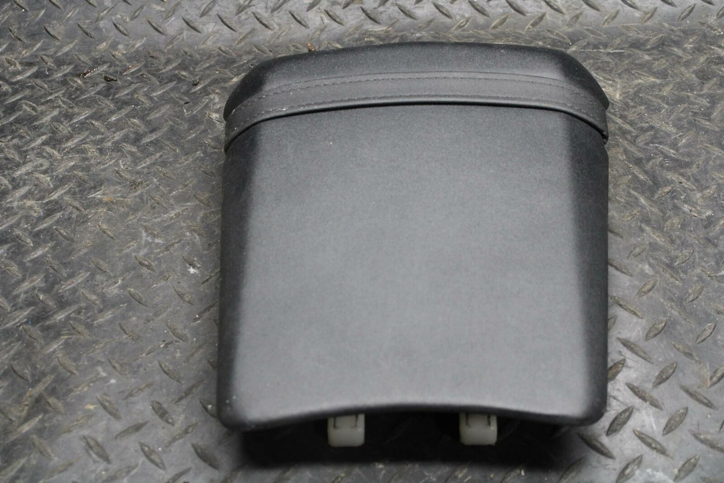 03 YAMAHA YZF R1 REAR BACK PASSENGER TANDEM SEAT PAD SADDLE PILLION