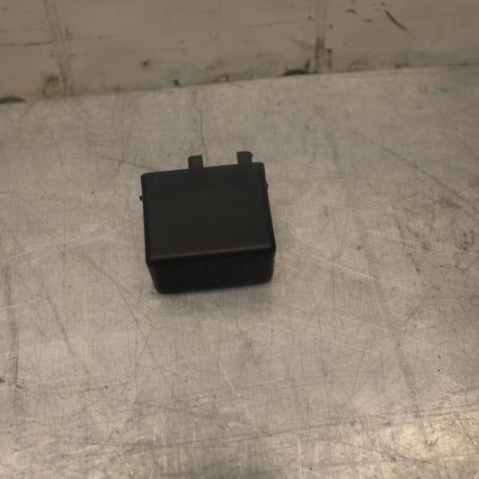 03-04 SUZUKI GSXR1000 TURN SIGNAL BLINKER RELAY FLASHER SWITCH 38610-07F00 BB459