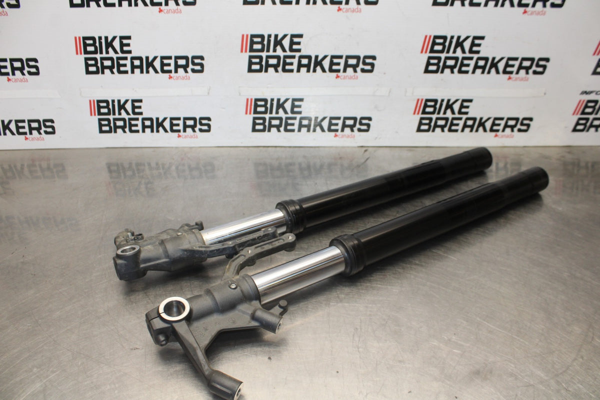 25 KAWASAKI Z900 FRONT FORKS SHOCK SUSPENSION SET PAIR BB928