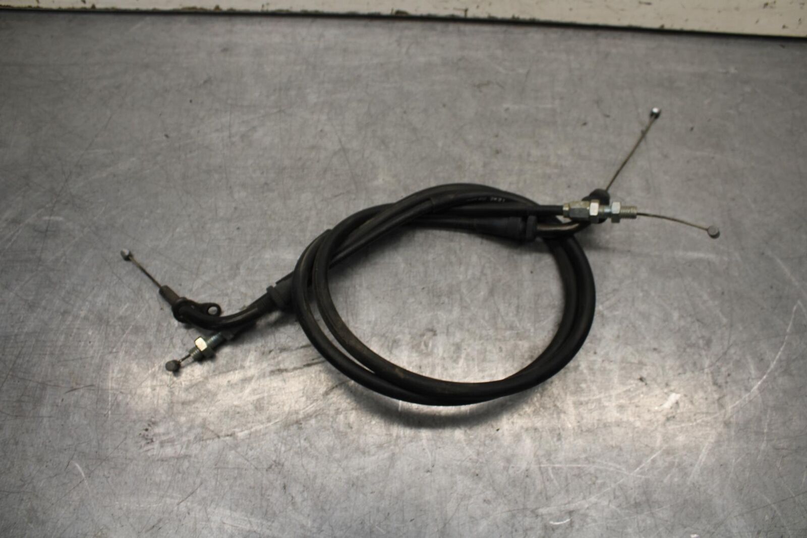 01-03 SUZUKI GSXR600 THROTTLE CABLES LINES BB633