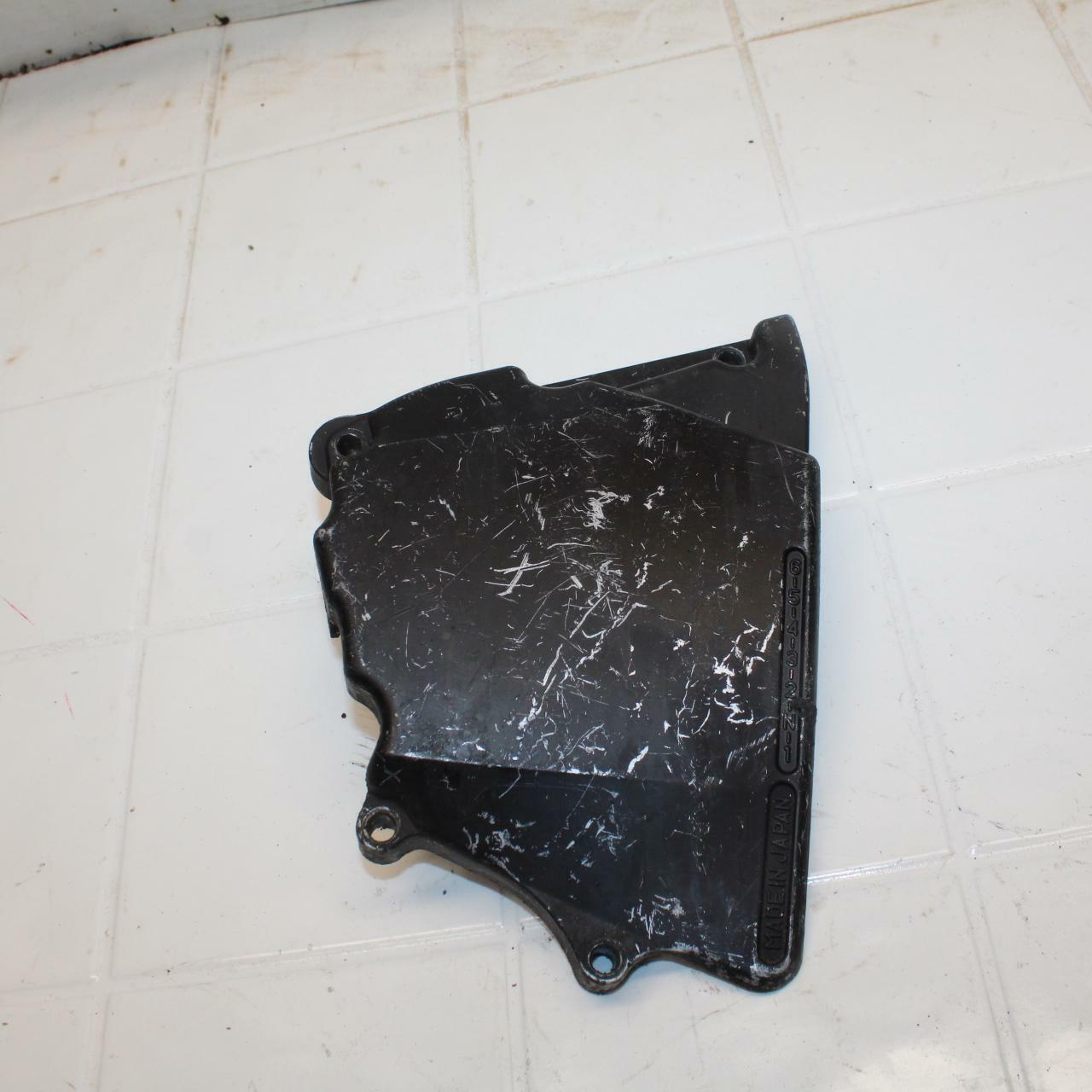 99-00 YAMAHA YZF R6 ENGINE SPROCKET COVER 5EB-15418-00-00 BB04