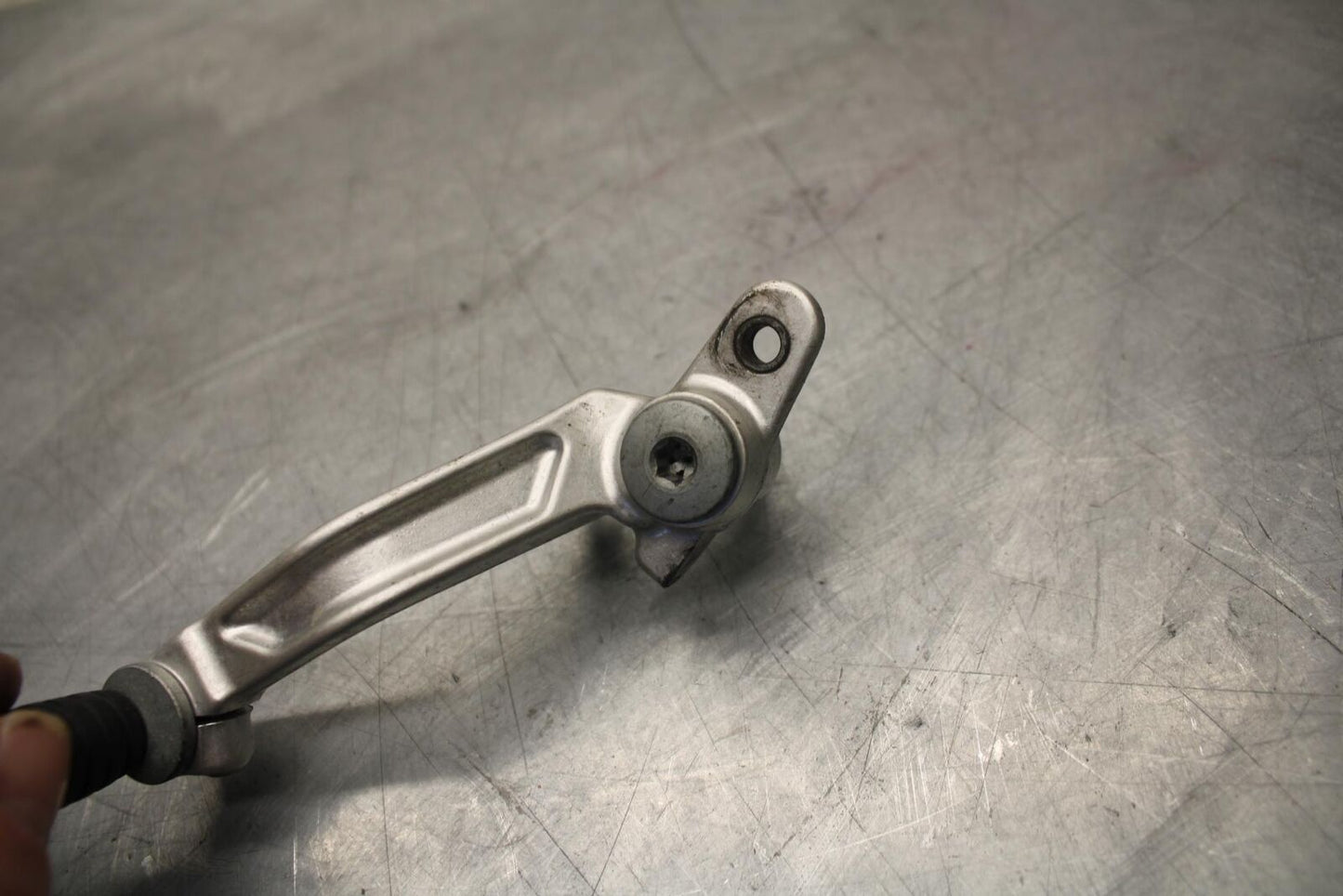 2010 Aprilia RSV1000R RIGHT REARSET BRAKE FOOT PEDAL BB513