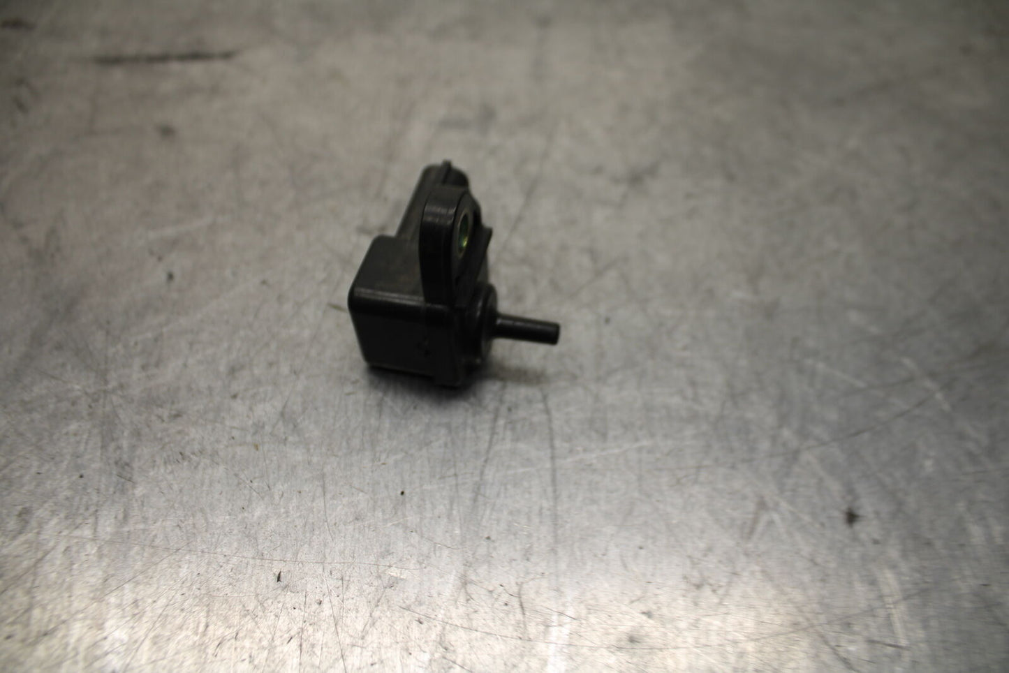 03-04 TRIUMPH DAYTONA 600 MAP MASS AIR FLOW PRESSURE SENSOR BB745