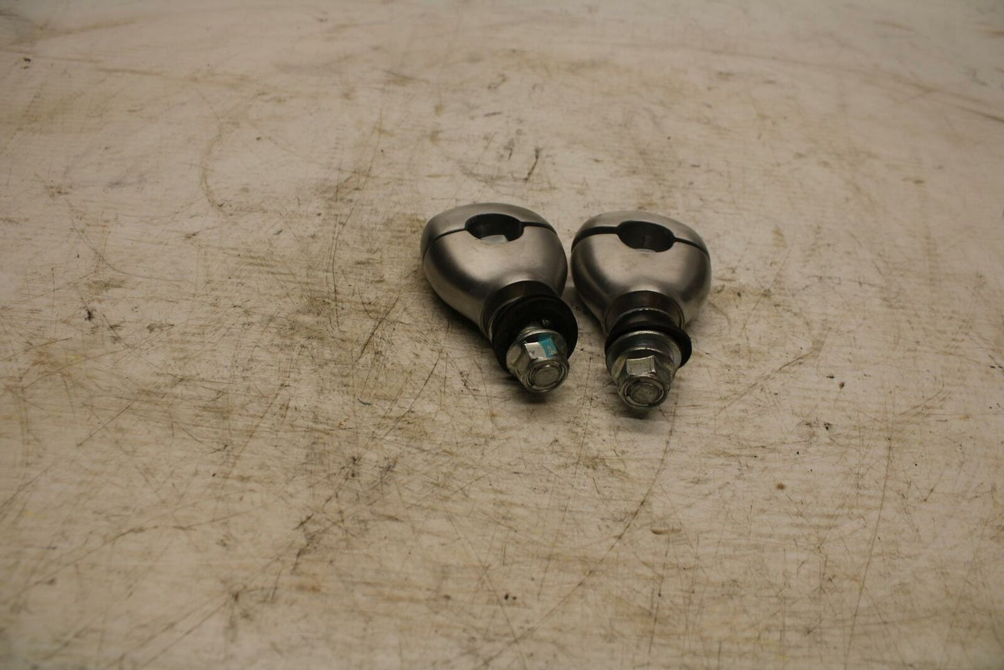 05-09 SUZUKI BOULEVARD C90 HANDLEBAR RISERS BB357
