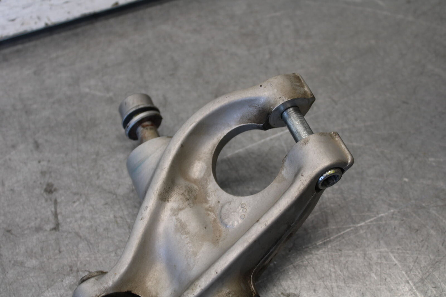06-07 DUCATI MONSTER 695 REAR DOGBONE SHOCK LINKAGE LINK BB674