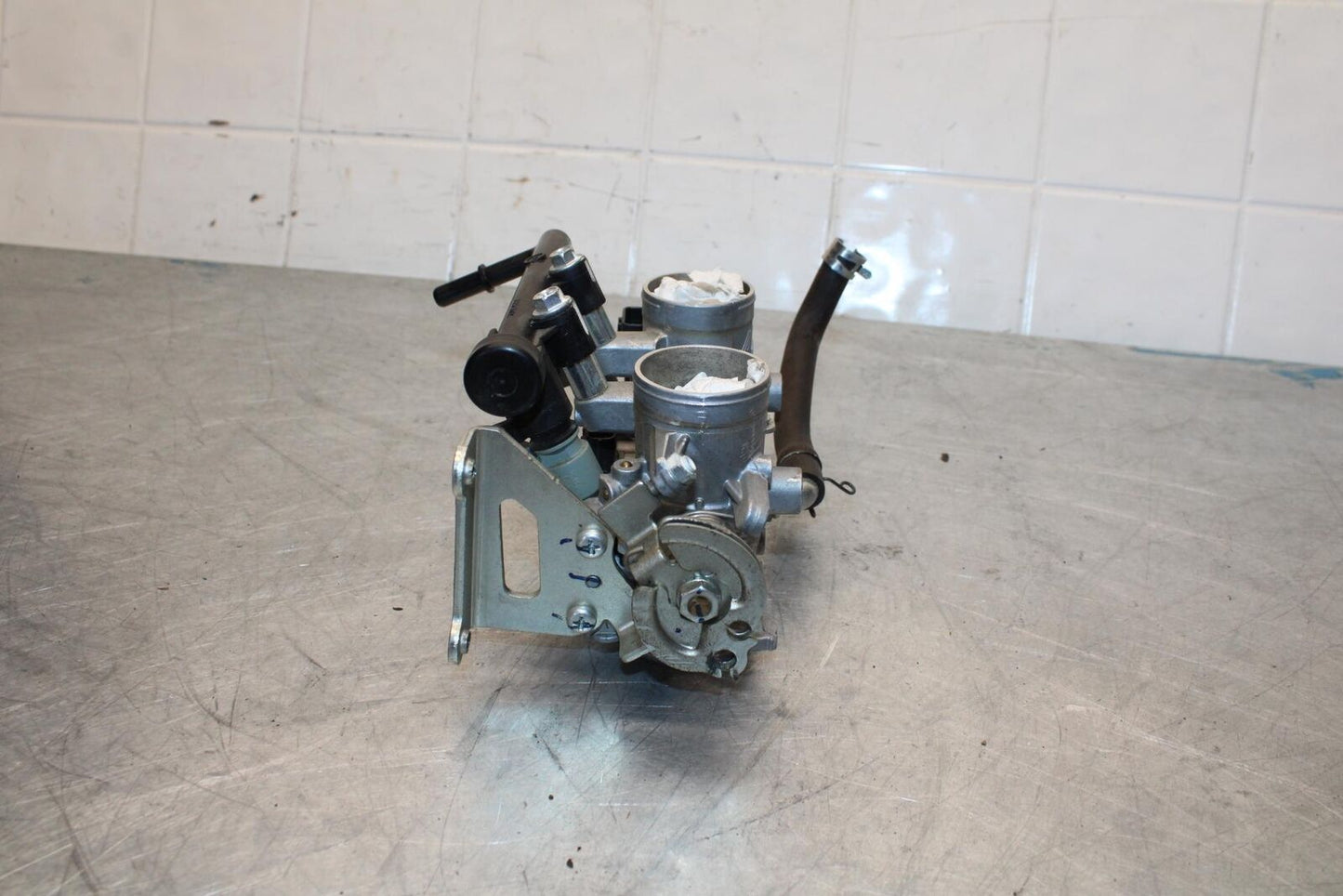 17-18 YAMAHA YZF R3 MAIN FUEL INJECTORS / THROTTLE BODIES BB438