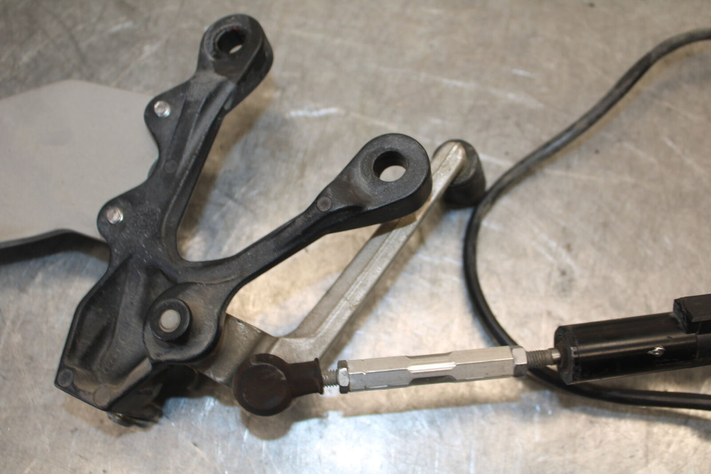 19-23 KAWASAKI NINJA ZX6R LEFT REARSET REAR SET FOOT PEG W SHIFTER BB701