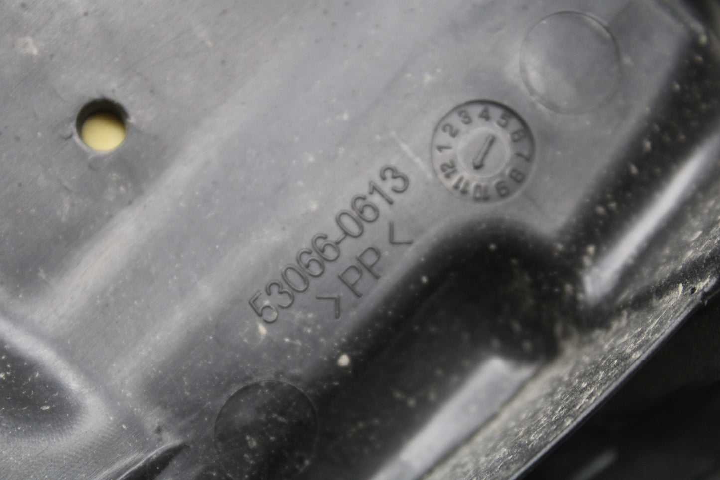 19-22 KAWASAKI Z400 REAR BACK PASSENGER TANDEM SEAT PAD SADDLE PILLION BB708