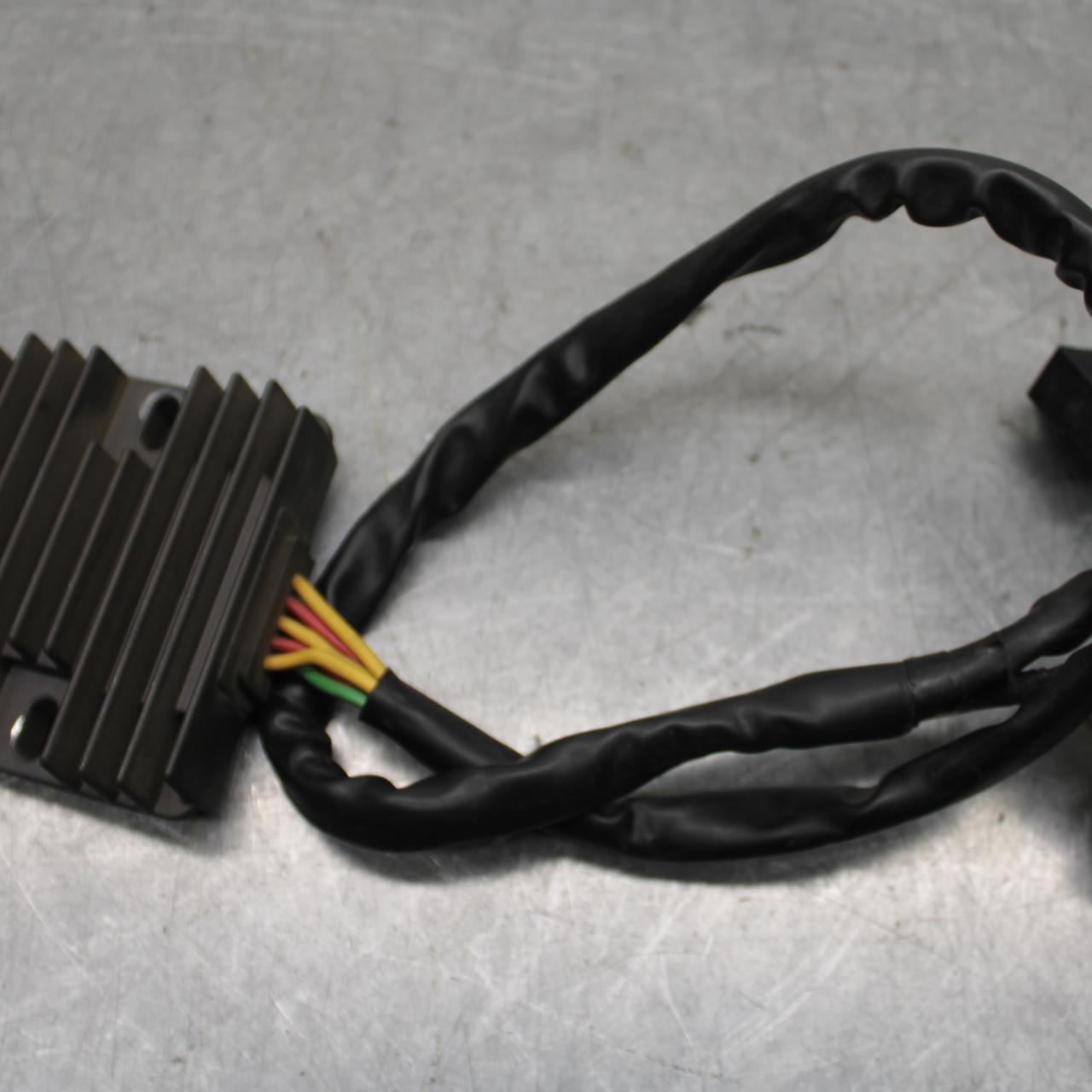 01-06 HONDA CBR600F4I RECTIFIER VOLTAGE REGULATOR BB644
