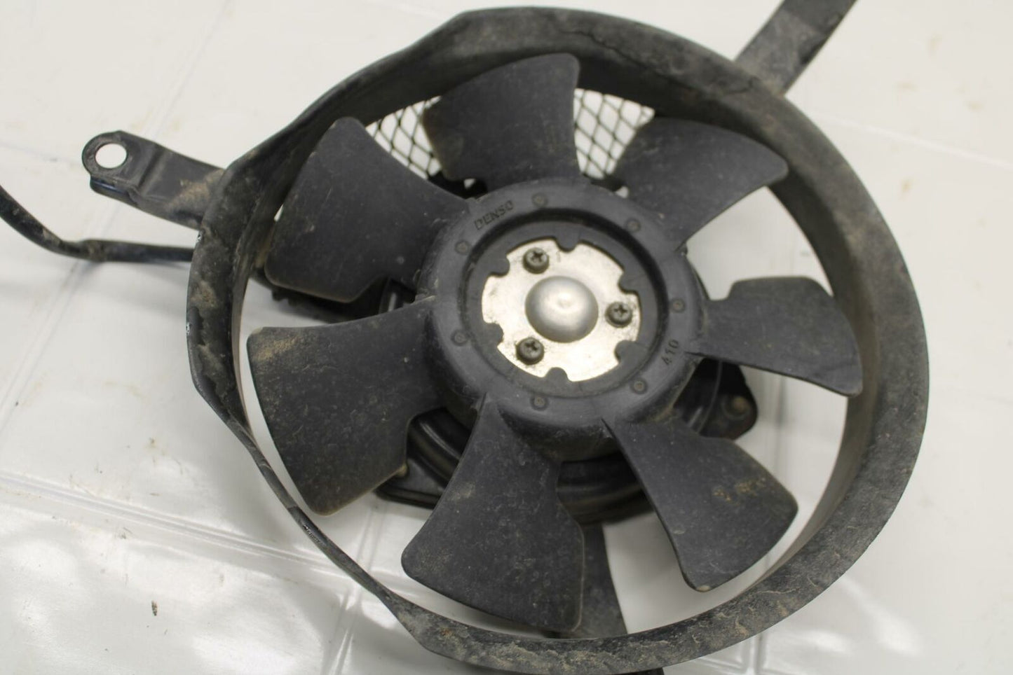 01-02 SUZUKI GSXR750 ENGINE RADIATOR COOLING FAN BB402