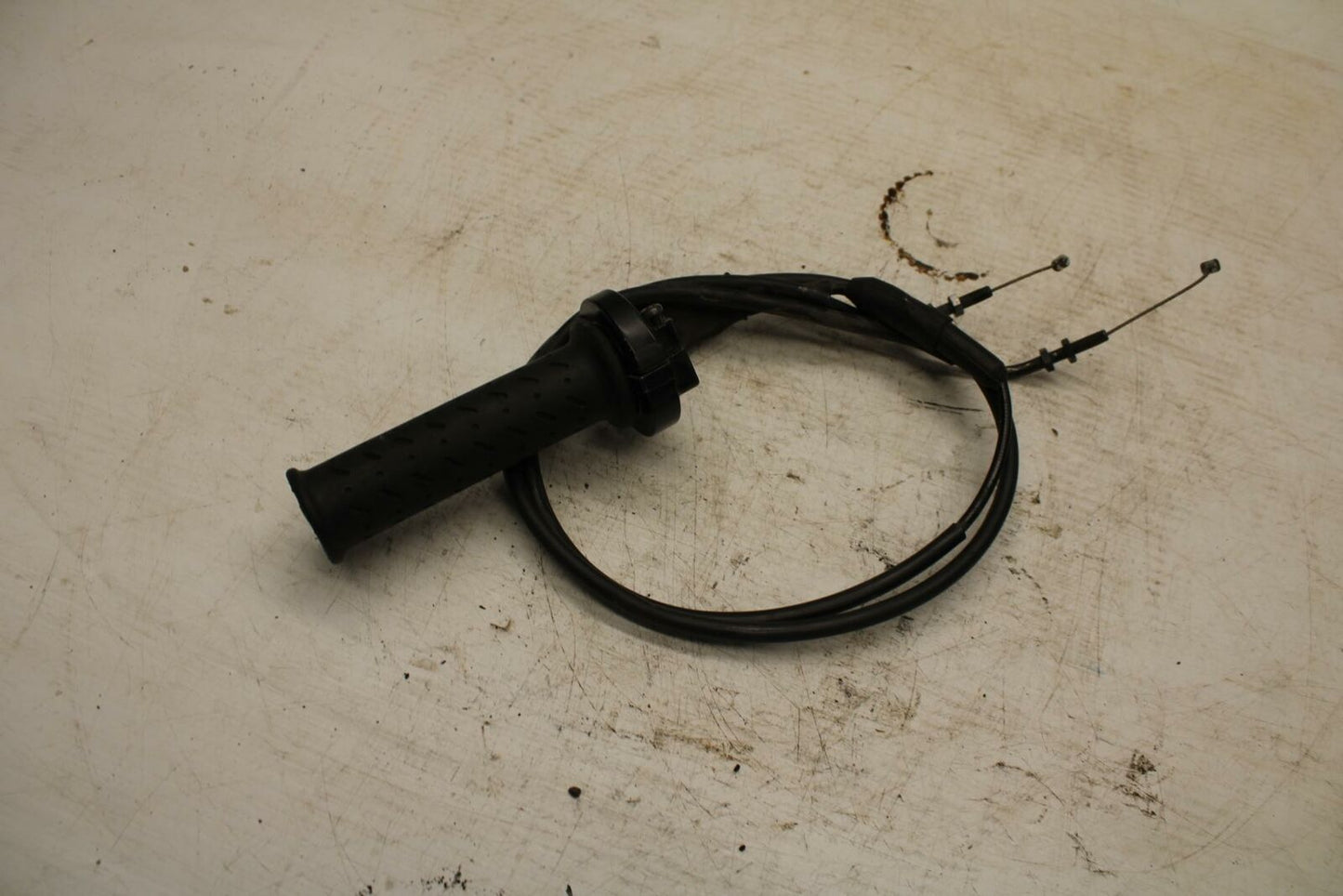 07-16 TRIUMPH STREET TRIPLE THROTTLE CABLES LINES BB361