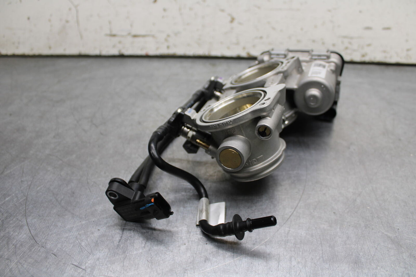 21-24 APRILIA TUONO 660 FACTORY MAIN FUEL INJECTORS / THROTTLE BODIES BB733