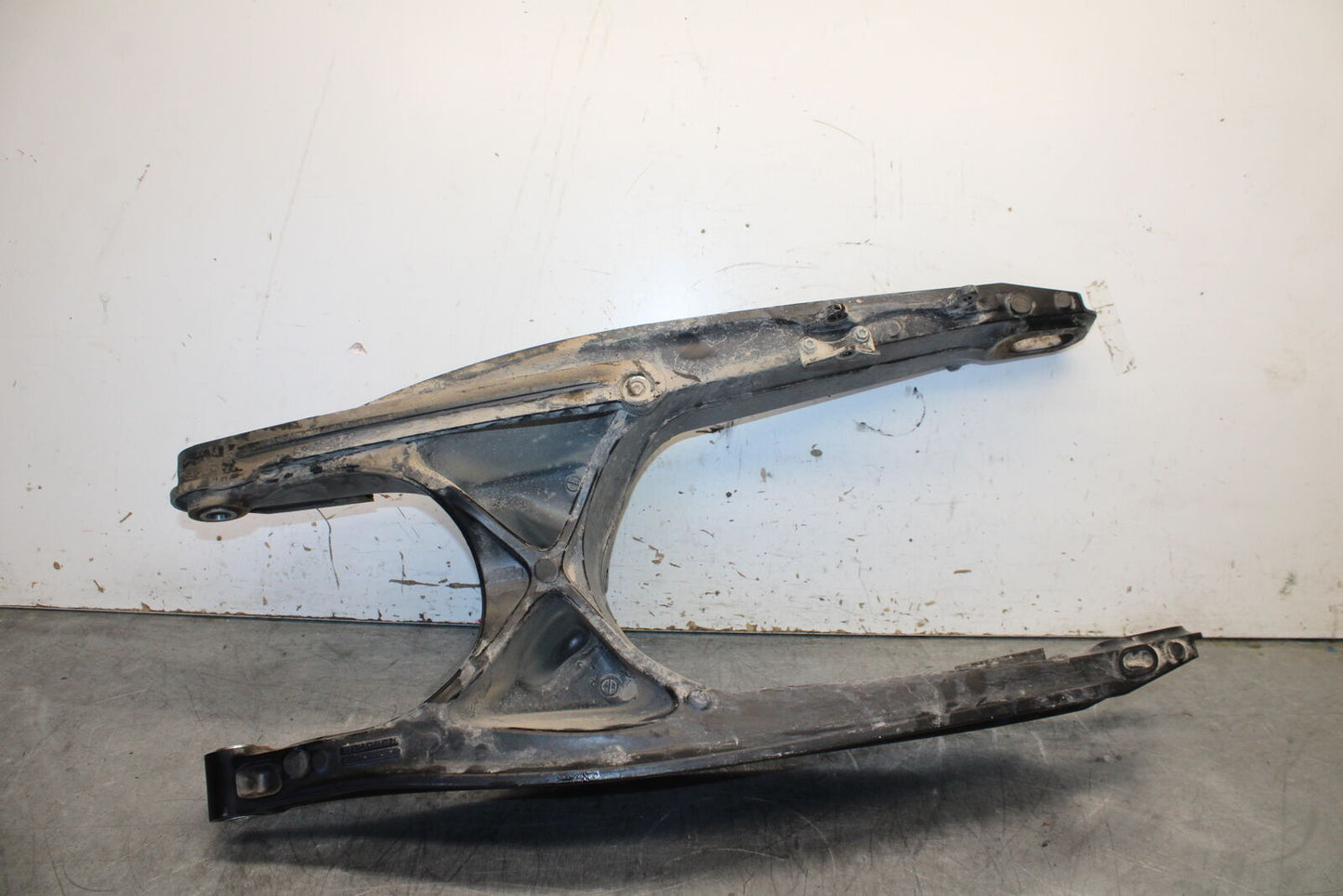 21-24 KTM 890 ADVENTURE R REAR SWINGARM BACK SUSPENSION SWING ARM BB723