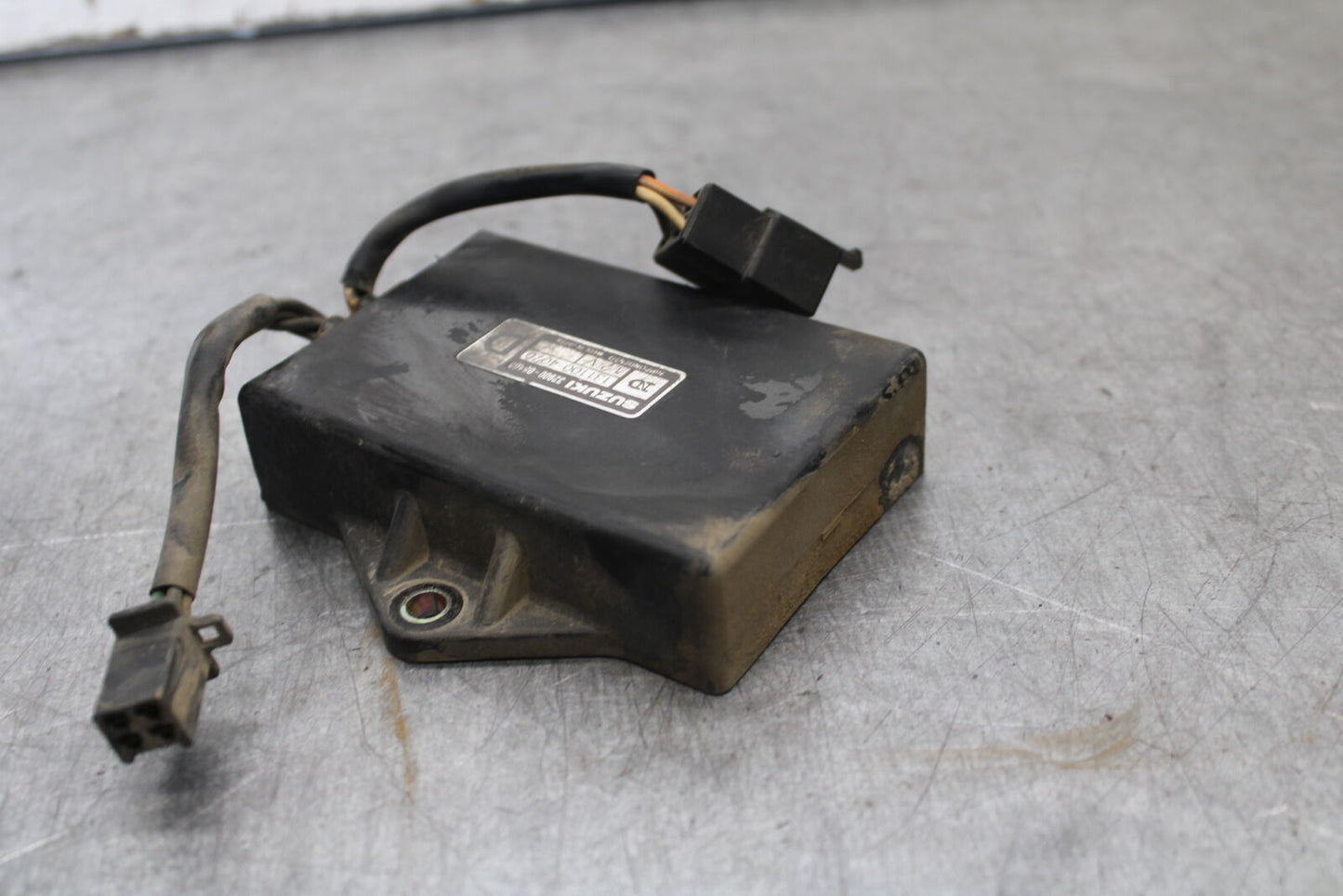 85-86 SUZUKI MADURA 1200 ECU COMPUTER CONTROLLER UNIT BLACK BOX ECM CDI BB691