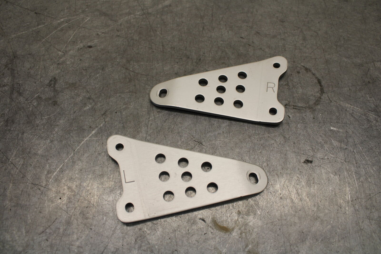 22-24 YAMAHA XSR900 RIGHT & LEFT REARSET REAR SET HEEL GUARD COVER BB683