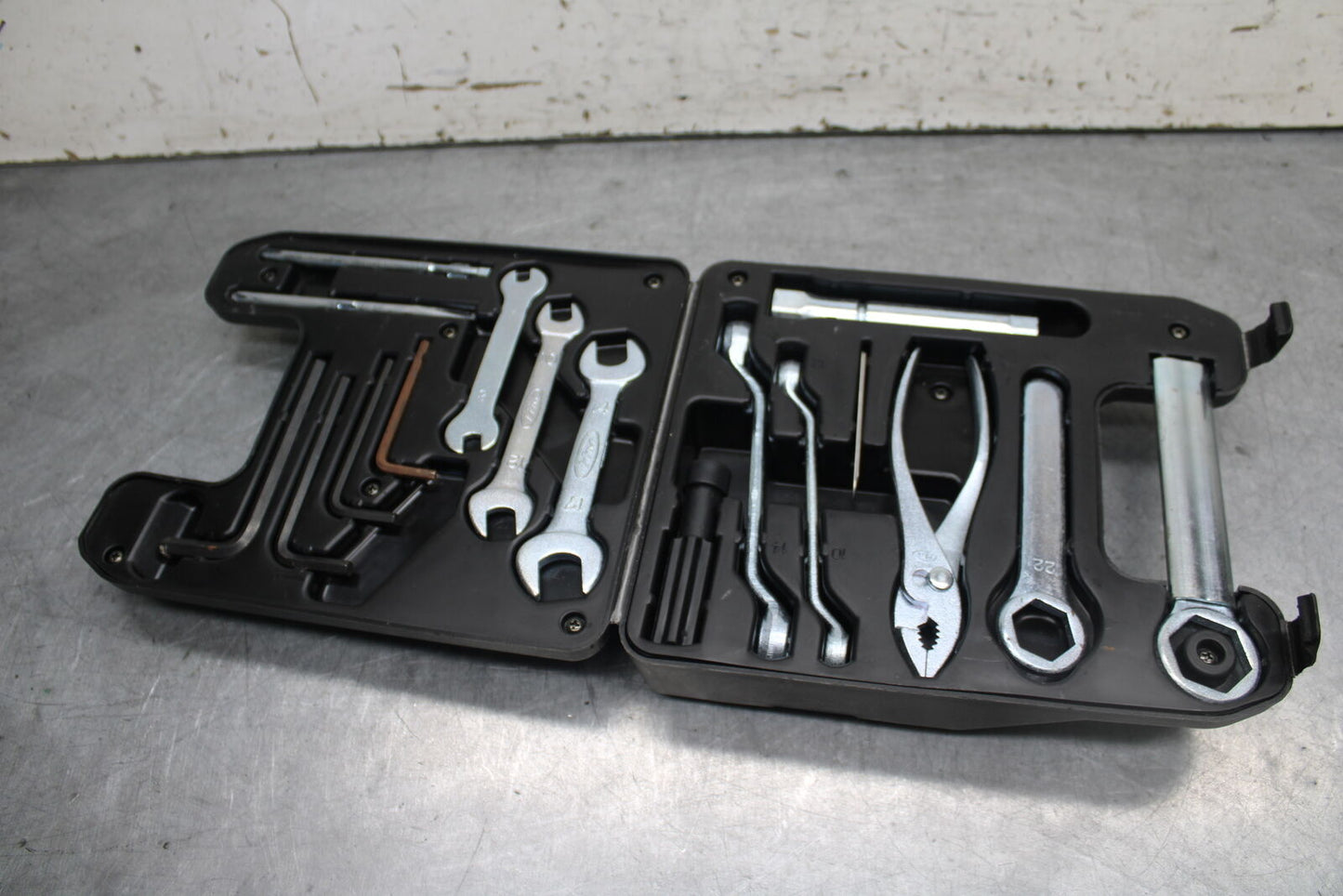 93-00 HONDA GOLDWING 1500 GL1500SE STOCK TOOLS OEM TOOL BAG KIT SET BB700