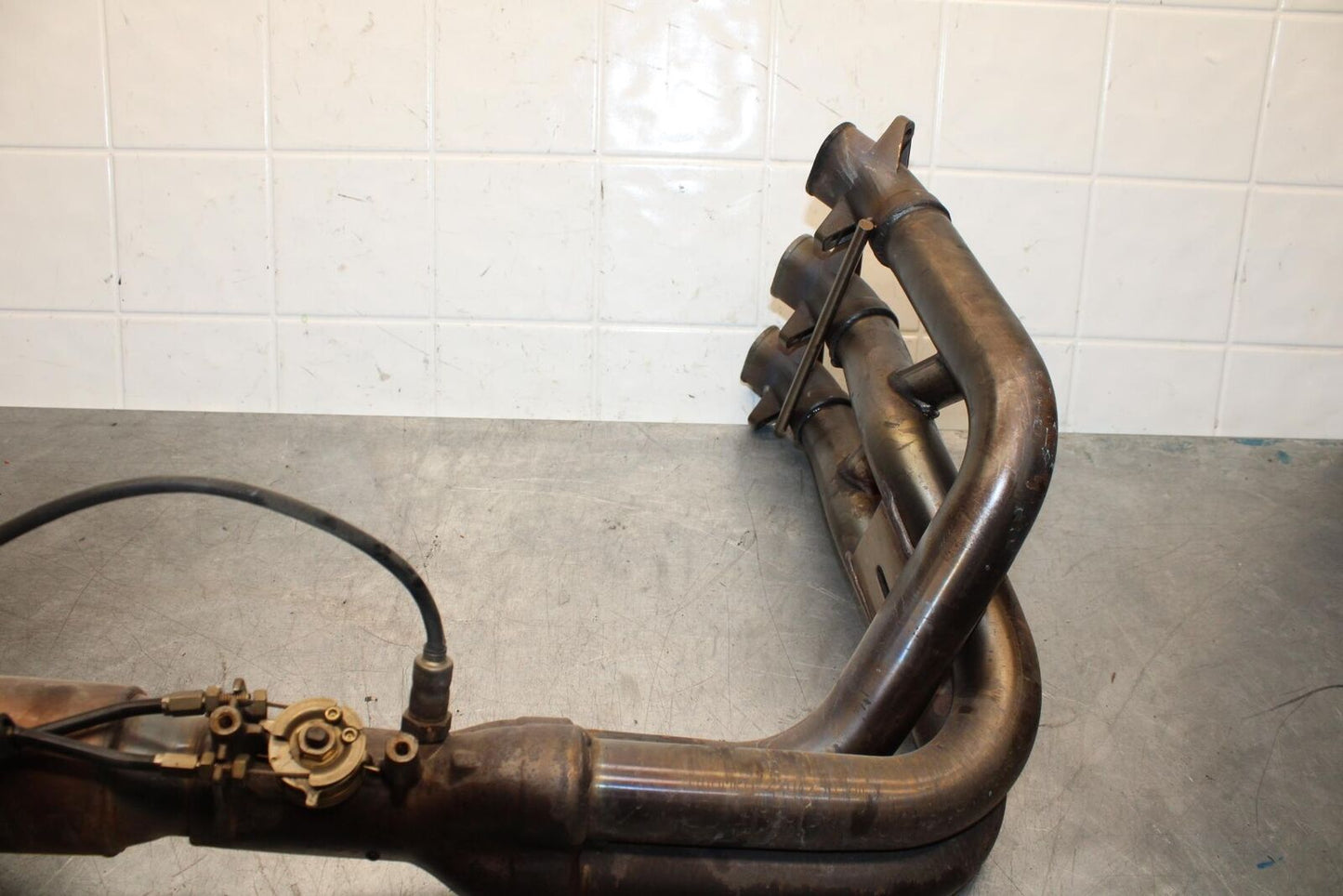 2012 Triumph Daytona 675R EXHAUST HEADER PIPES MANIFOLD T2200819 BB589
