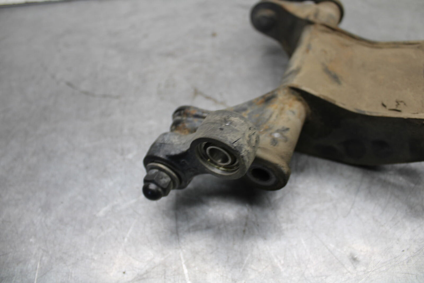 85-86 SUZUKI MADURA 1200 REAR BACK SHOCK ABSORBER MOUNT BB691