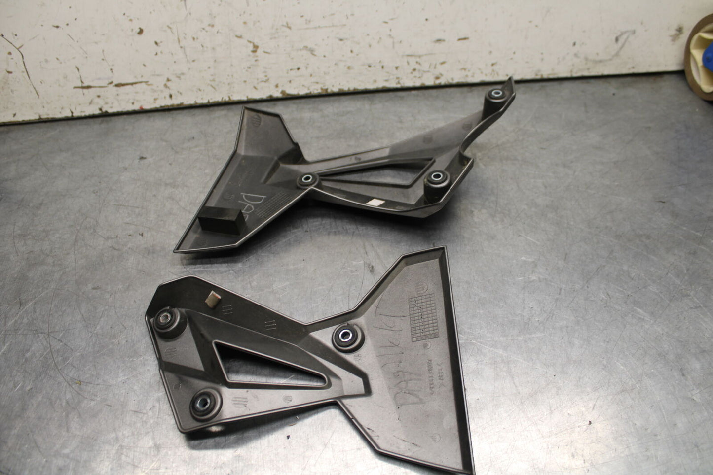 19-22 KAWASAKI Z400 ENGINE RADIATOR MOTOR COOLER COVER GUARD TRIM SET BB738