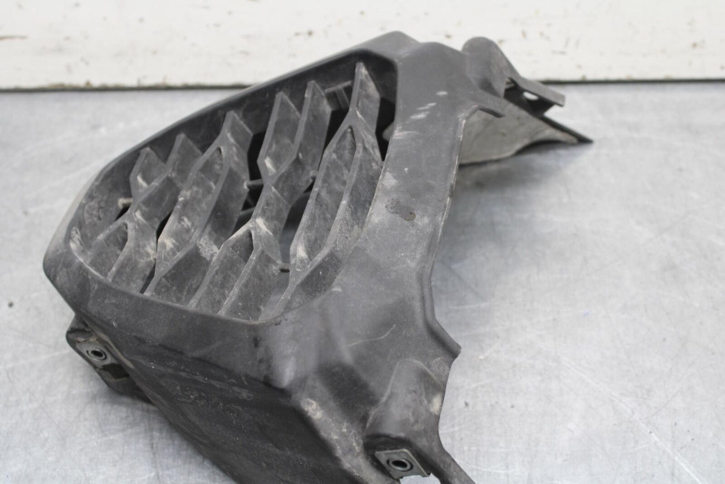 20-23 APRILIA RS660 FRONT CENTER COWL FAIRING BB643