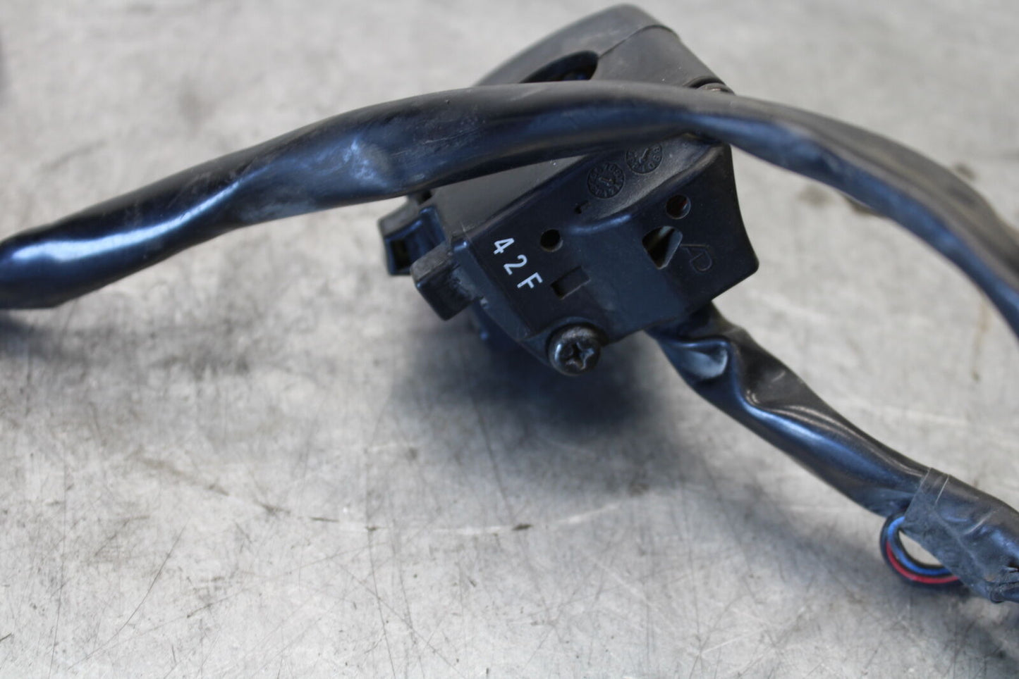 03-07 SUZUKI SV1000S RIGHT CLIP ON HANDLE KILL OFF START SWITCH SWITCHES BB657