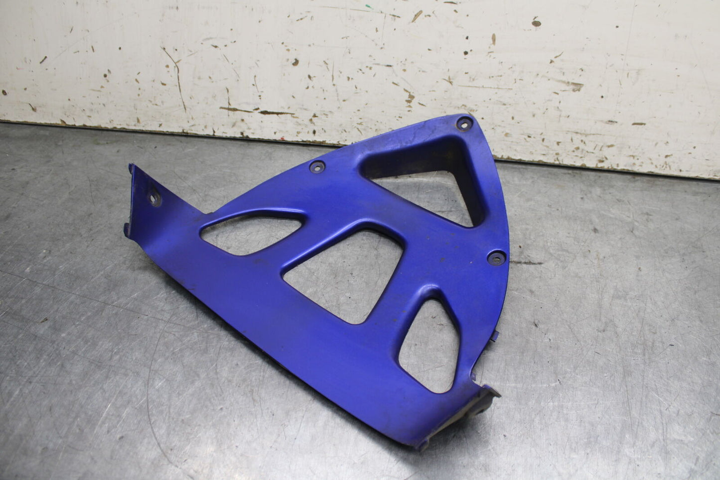 96-07 YAMAHA YZF600R FRONT LOWER INNER EXHAUST V FAIRING COWL GUARD BB746