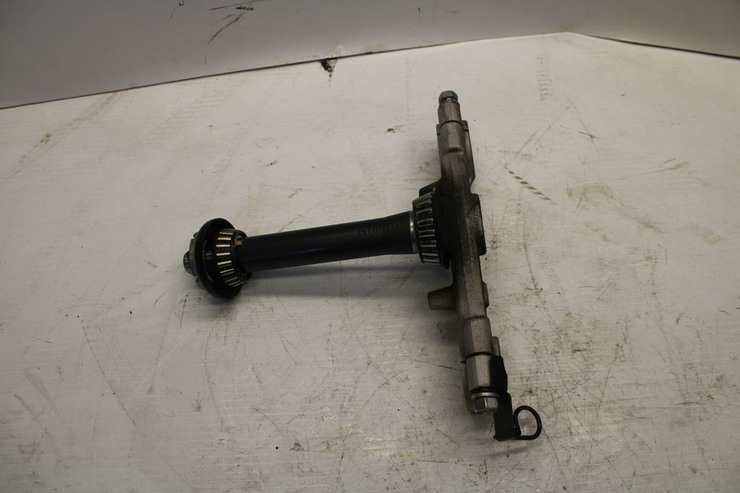 04-09 SUZUKI GS500F FRONT FORKS CLAMP LOWER TRIPLE TREE STEM 51410-01D91 BB261