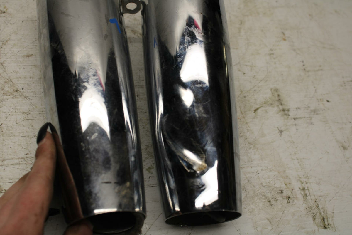 06 HONDA SHADOW 750 VT750C FRONT FORK UPPER COVER TOP GUARD SHIELD COWL BB352