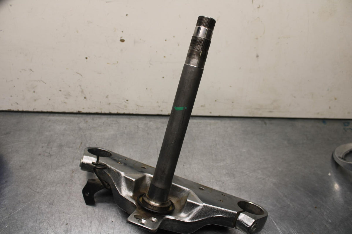 98-02 HONDA SHADOW AERO 1100 FRONT FORKS CLAMP LOWER TRIPLE TREE STEM BB106