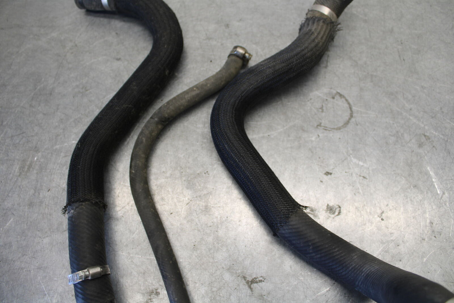 04 SUZUKI GSXR600 RADIATOR HOSES ENGINE COOLANT WATER PIPES HOSE SET BB676