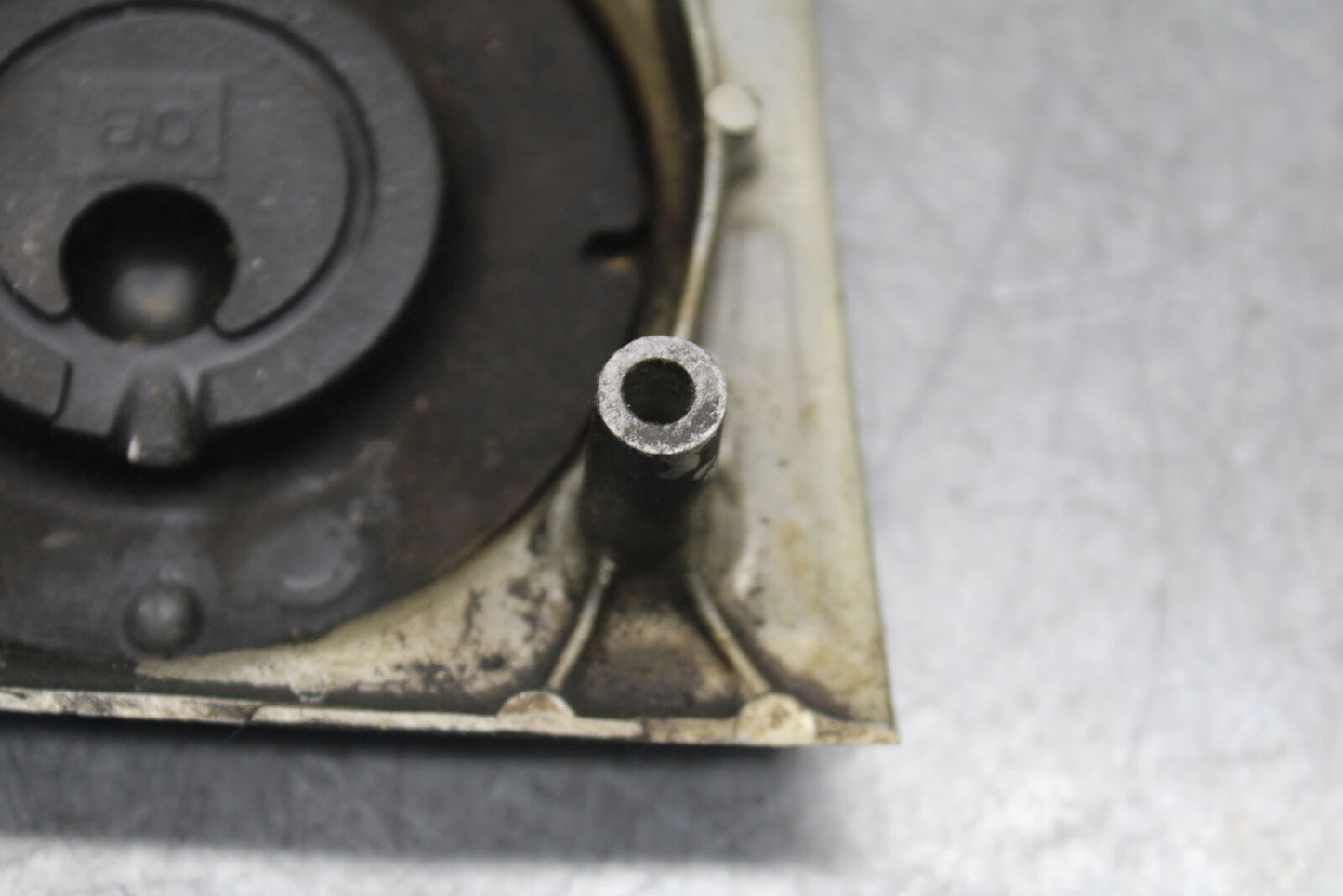 85-86 SUZUKI MADURA 1200 ENGINE SPROCKET COVER BB691
