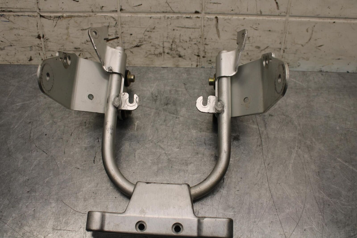 2005 Ducati Monster S2R UPPER FAIRING MIRROR GAUGES STAY BRACKET BB557