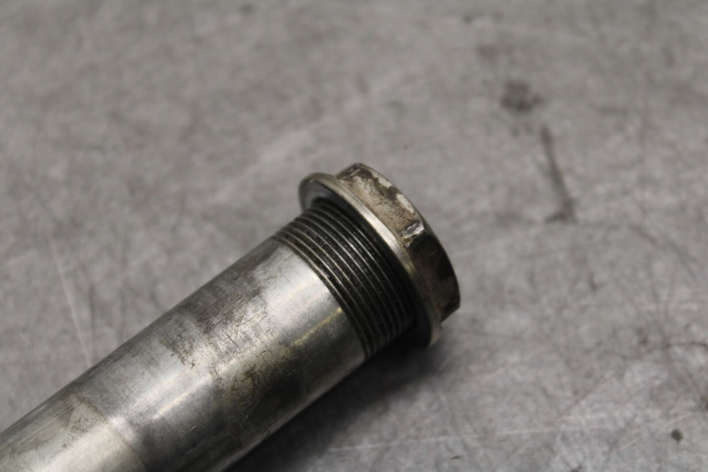 06-07 DUCATI MONSTER 695 FRONT WHEEL RIM AXLE PIVOT BOLT BB674