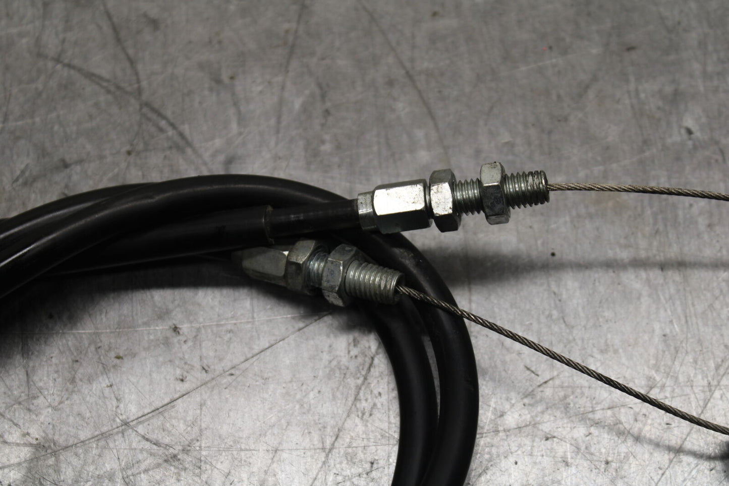 01-02 SUZUKI GSXR1000 THROTTLE CABLES LINES BB113