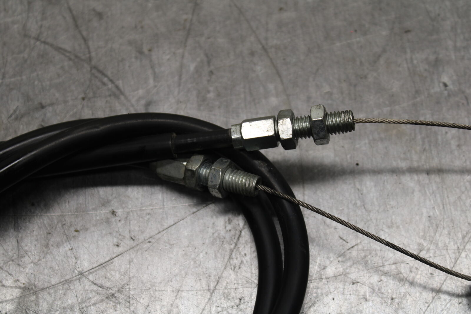 01-02 SUZUKI GSXR1000 THROTTLE CABLES LINES BB113