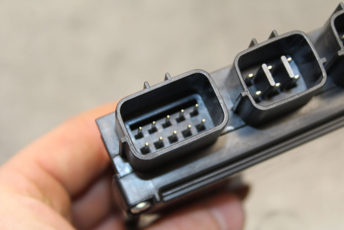 19-22 KAWASAKI Z400 RELAY ASSEMBLY FUSE BOX BB738