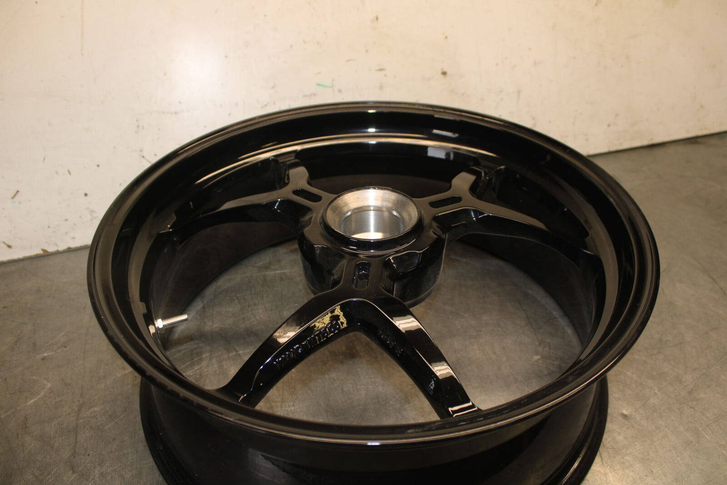 12-15 DUCATI 1199 PANIGALE REAR WHEEL BACK RIM BB705