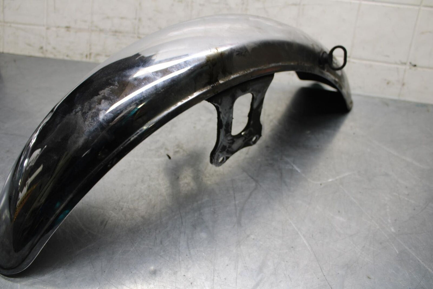 1979 Yamaha XS1100 FRONT WHEEL FENDER 2H7-21510-01-93 BB572