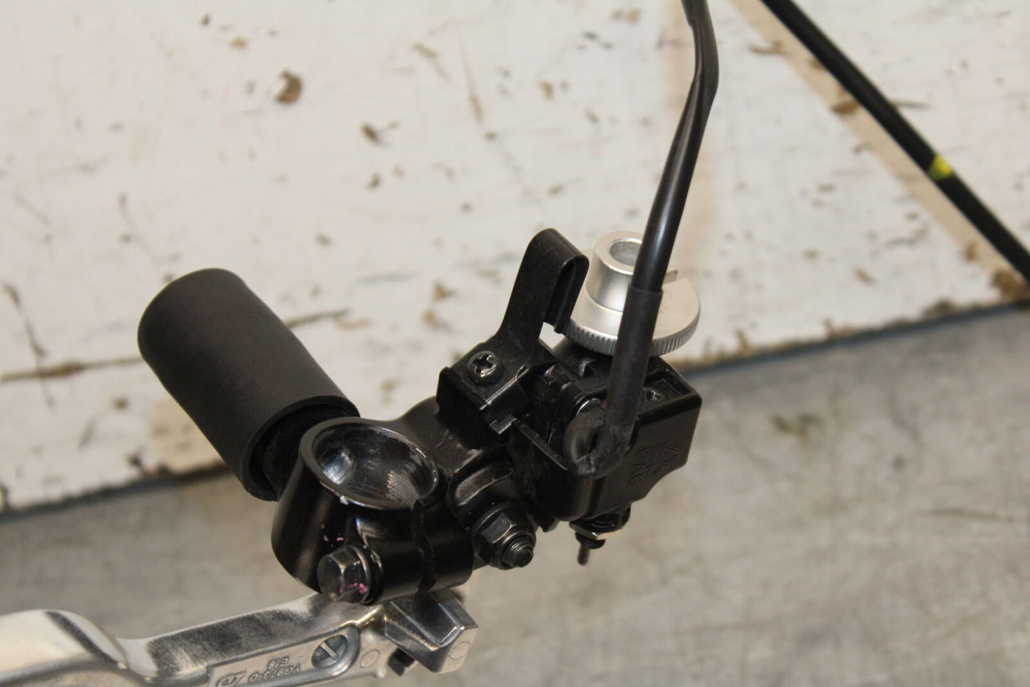 21-24 APRILIA TUONO 660 FACTORY CLUTCH PERCH MOUNT WITH LEVER BB733