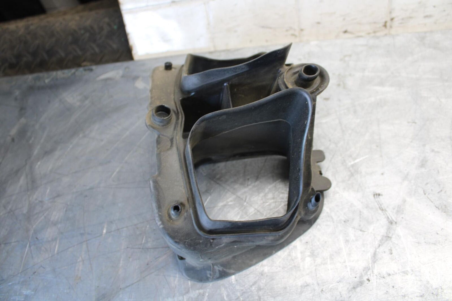 2011 Honda CBR600RR RAM AIR INTAKE TUBE DUCT GASKET SEAL RUBBER BB520