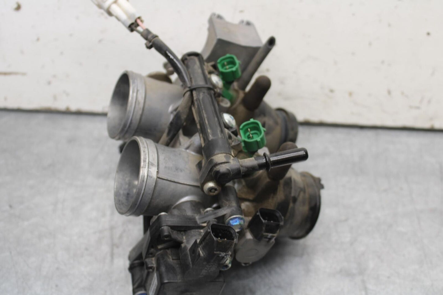 15-16 KAWASAKI EX300 MAIN FUEL INJECTORS / THROTTLE BODIES BB635