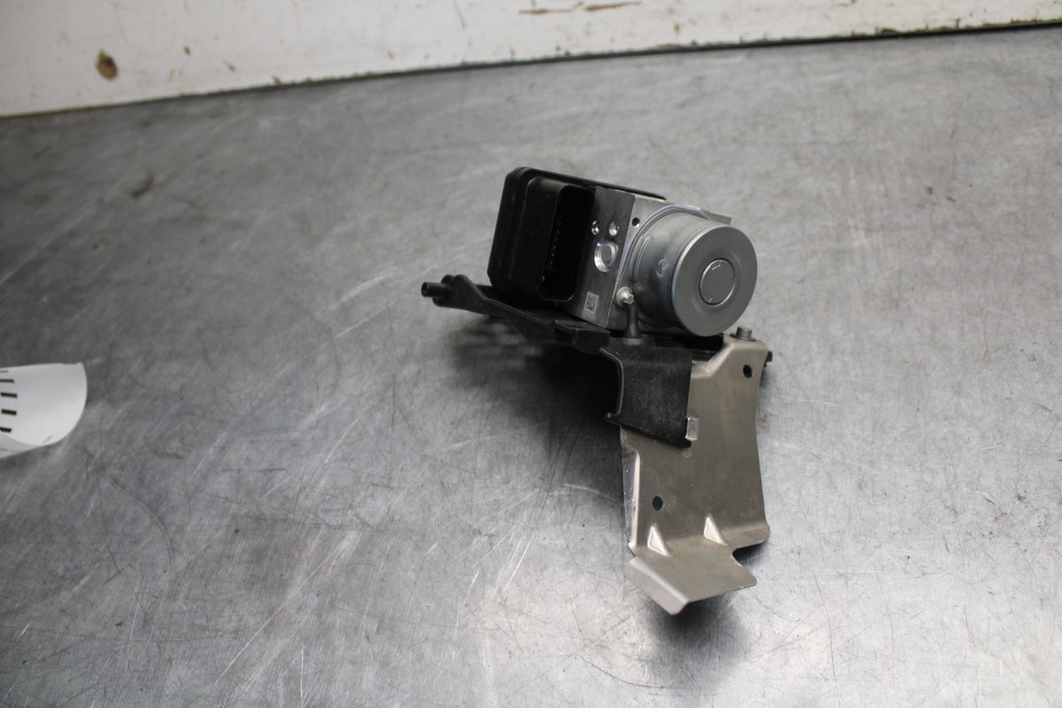 21-24 APRILIA RSV4 ABS PUMP UNIT MODULE BB668
