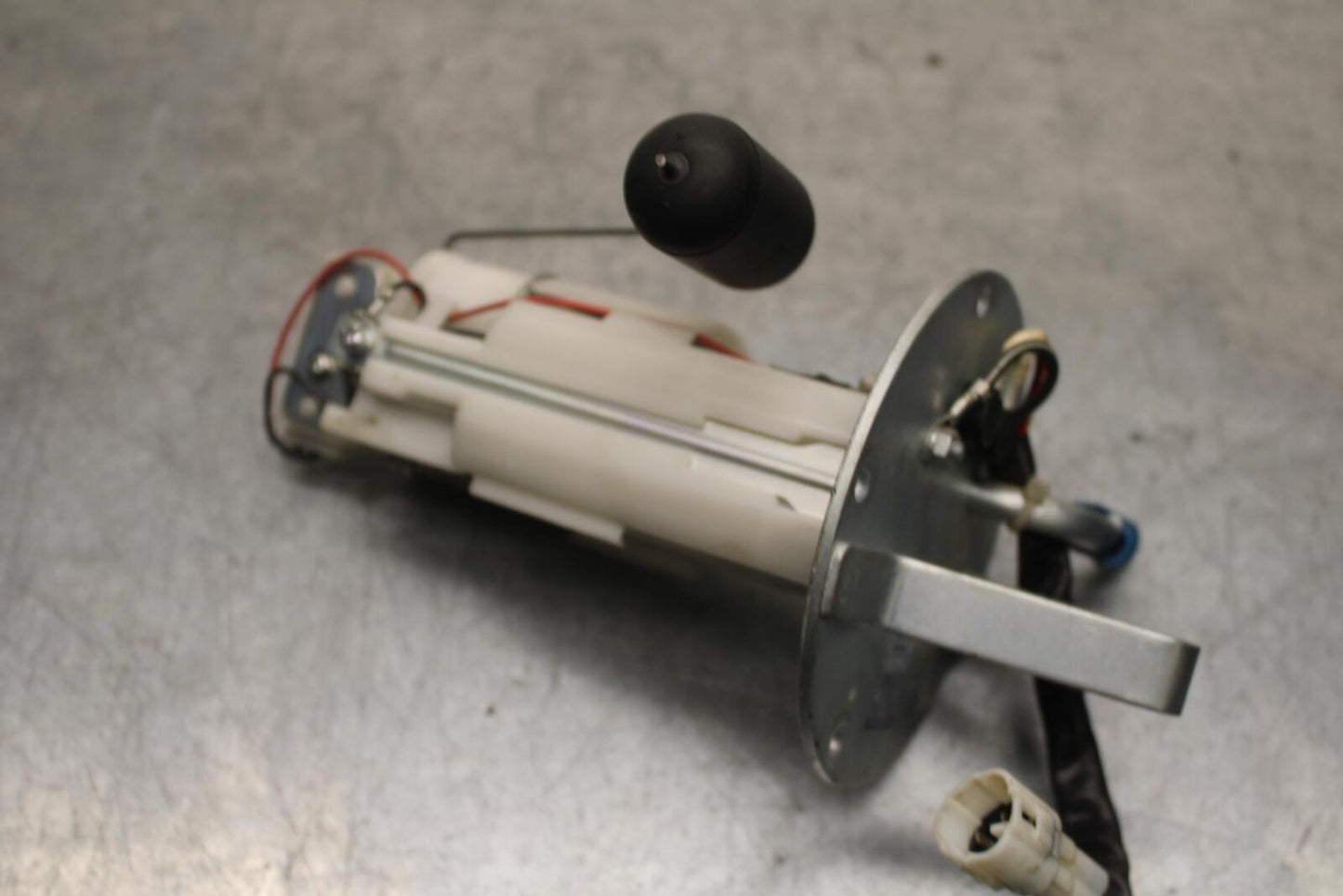 2011 Suzuki GSXR1000 FUEL PUMP GAS PETROL SENDER UNIT 15100-47H00 BB96