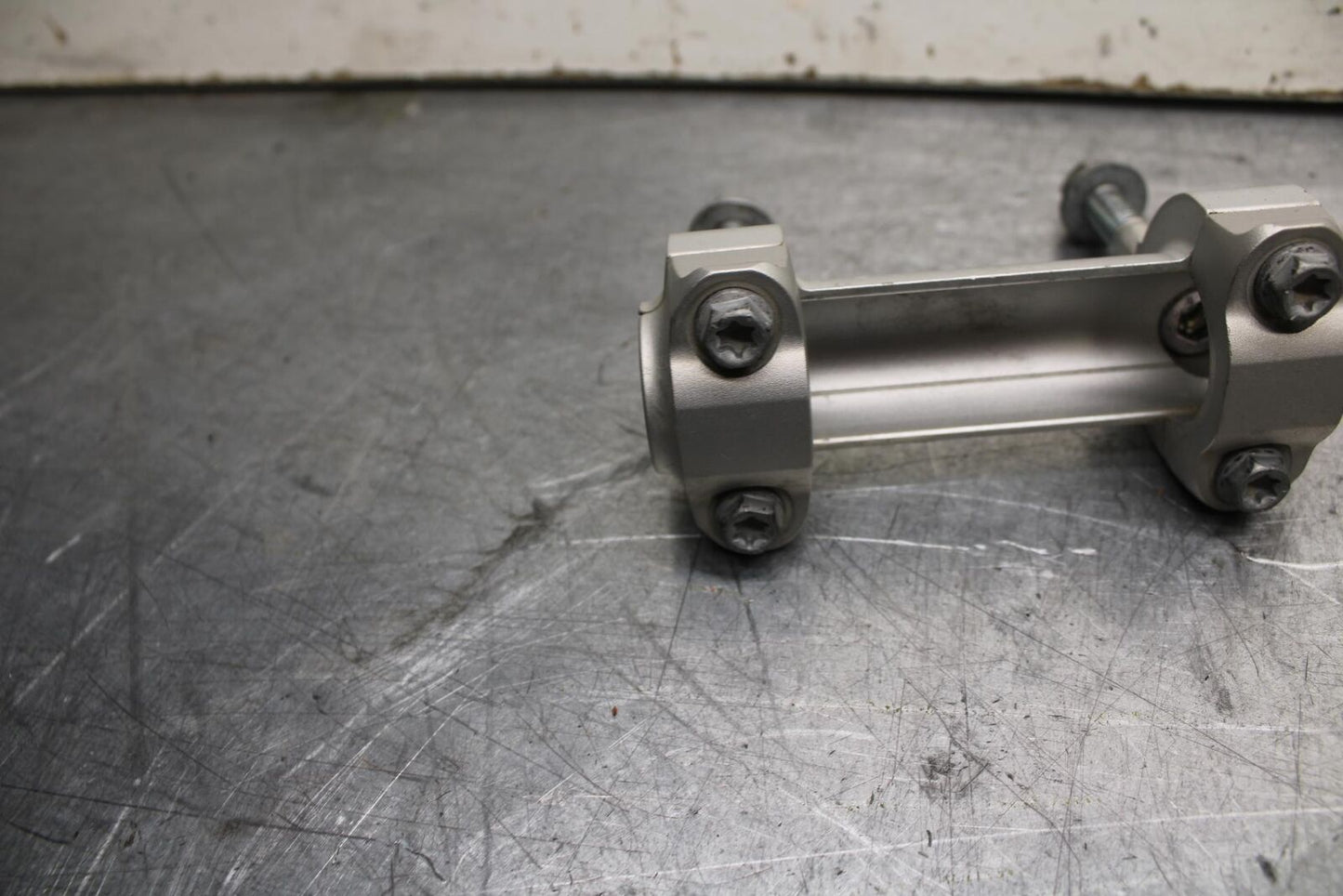 16-18 KTM 690 DUKE HANDLEBAR RISERS BB631