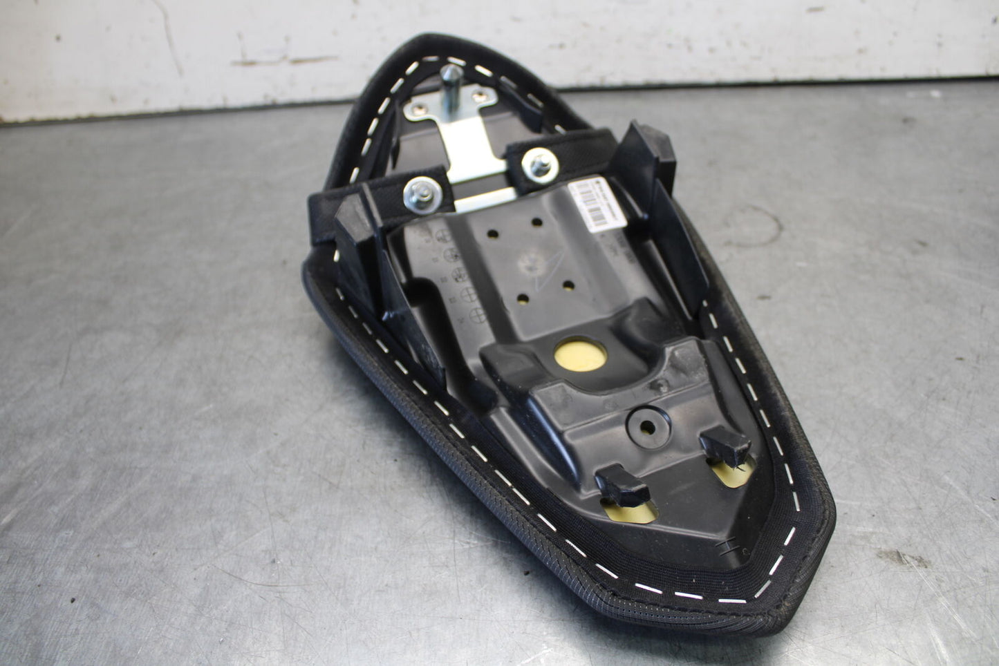 18-23 KAWASAKI NINJA 400 REAR BACK PASSENGER TANDEM SEAT PAD BB679