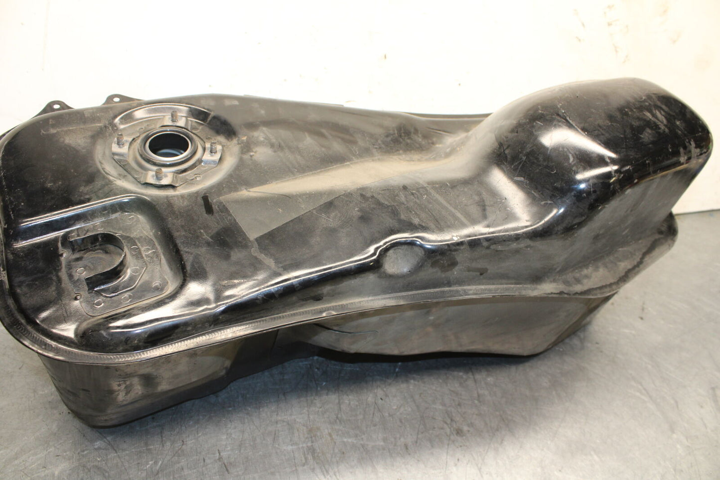 93-00 HONDA GOLDWING 1500 GL1500SE GAS TANK FUEL PETROL RESERVOIR BB700