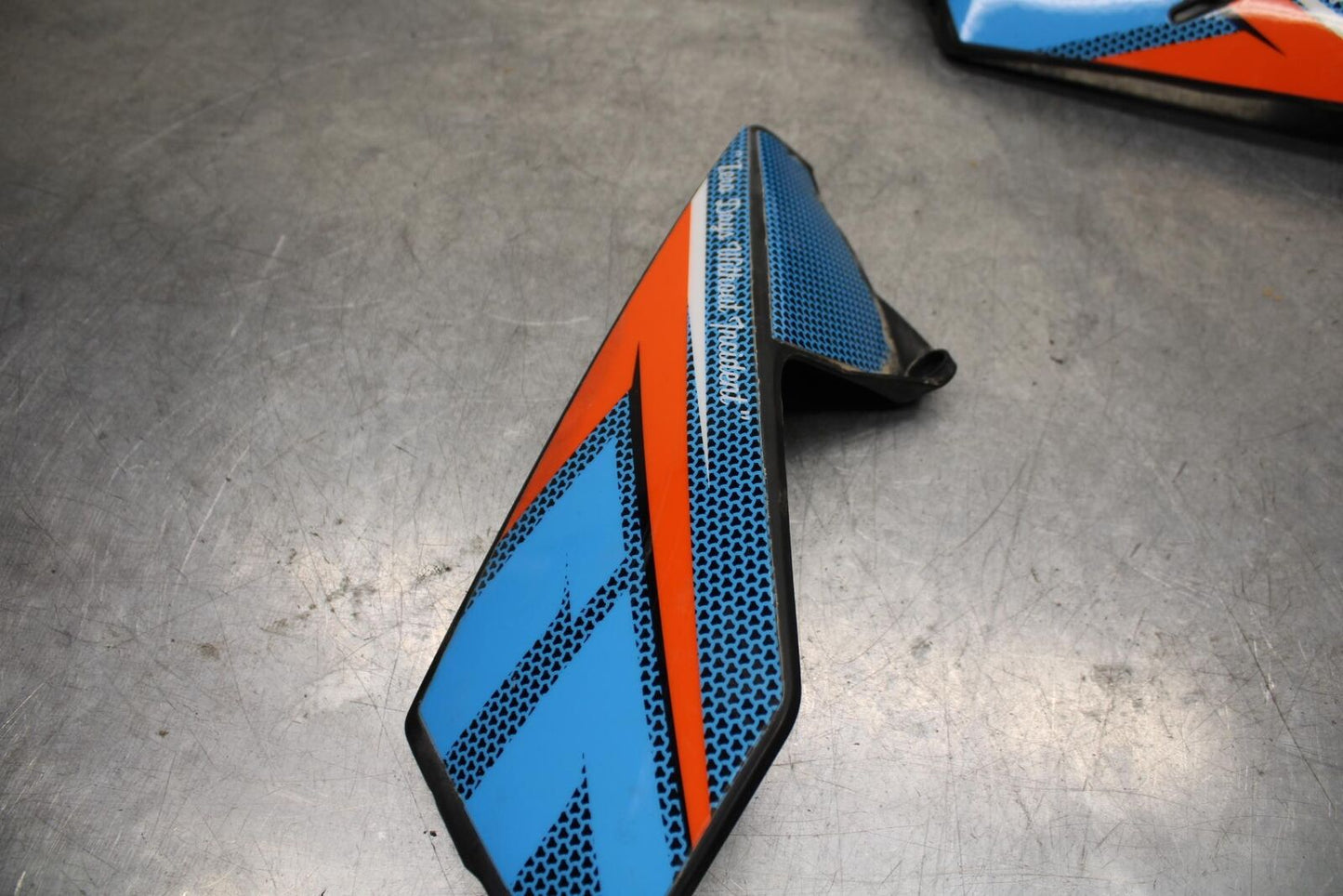 20-24 KTM 890 DUKE R RIGHT TANK SIDE COVER COWL PANEL PAIR SET BB627